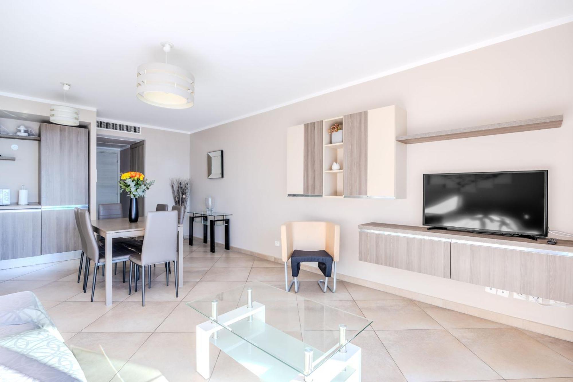Appartement Le Midi 8 By Estates Cannes