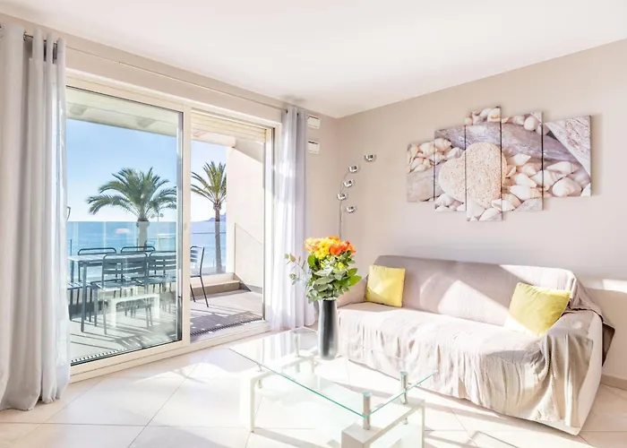 Le Midi 8 By Estates Cannes