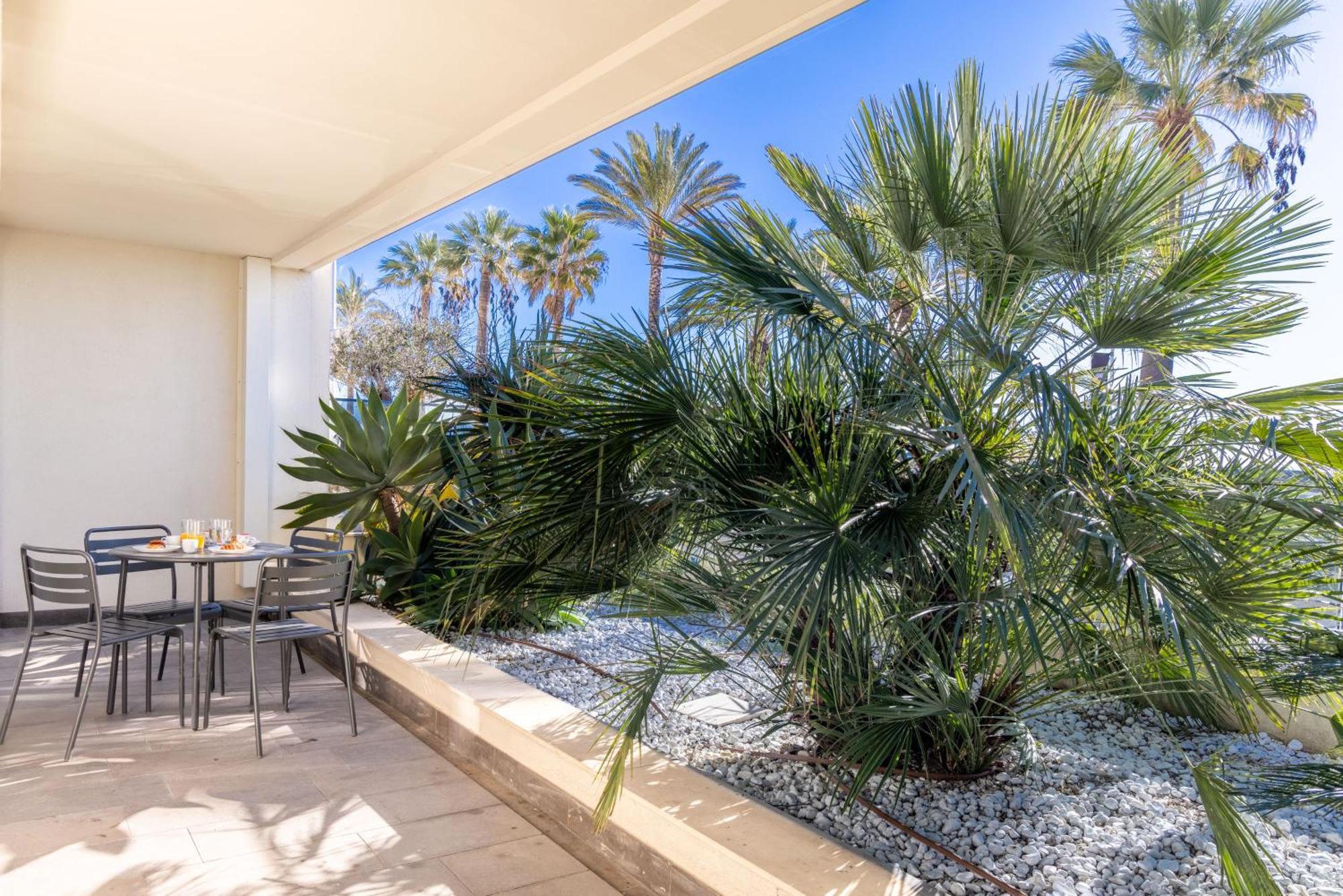 Le Midi 8 By Estates Cannes
